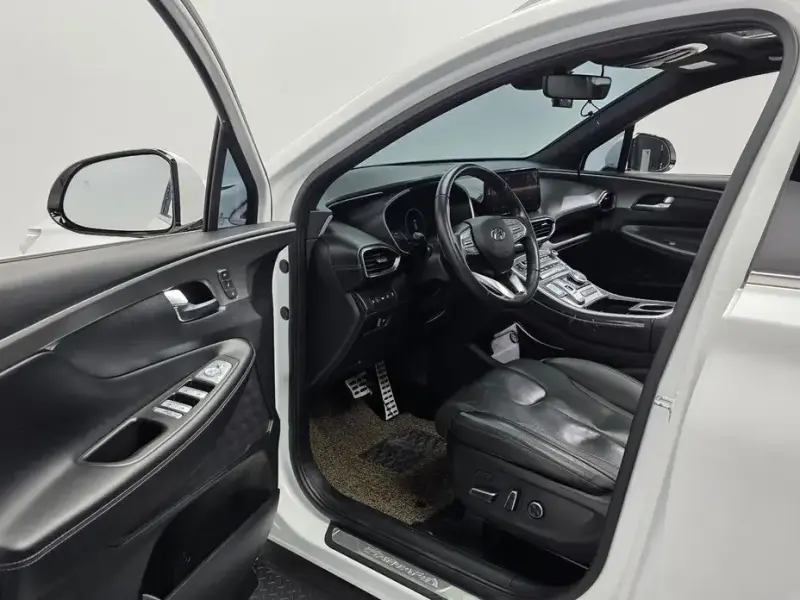 2023 Hyundai Santa Fe с пробегом 58 063 км