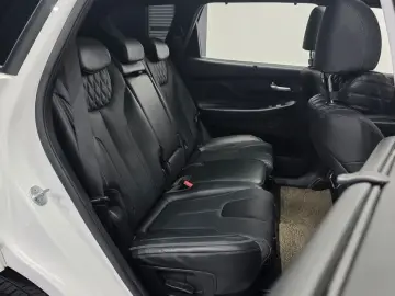 2023 Hyundai Santa Fe с пробегом 58 063 км