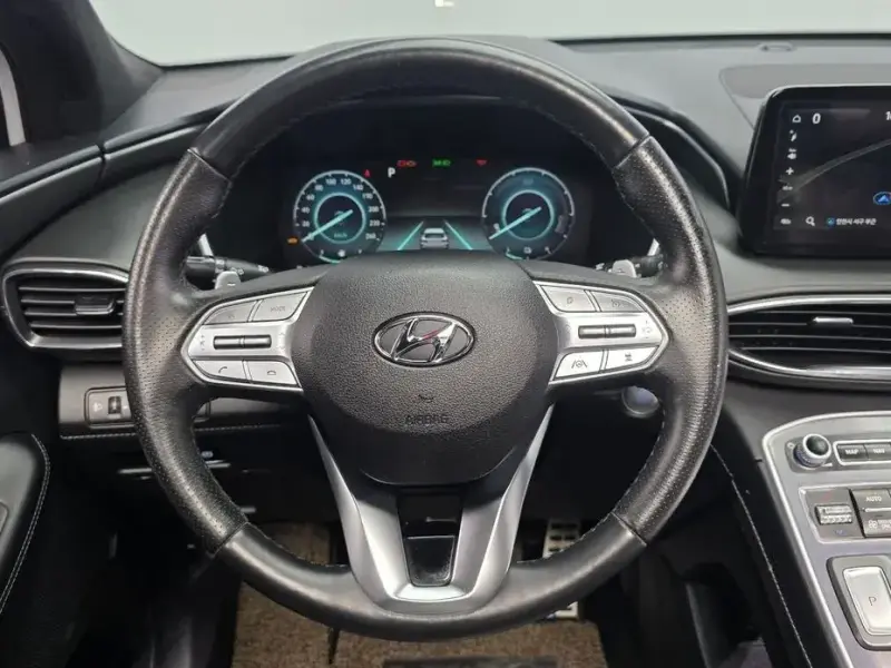 2023 Hyundai Santa Fe с пробегом 58 063 км