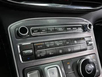 2023 Hyundai Santa Fe с пробегом 58 063 км