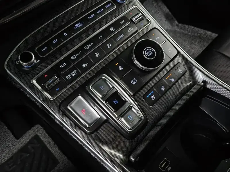2021 Hyundai Santa Fe с пробегом 56 023 км