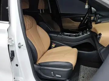 2022 Hyundai Santa Fe с пробегом 21 367 км