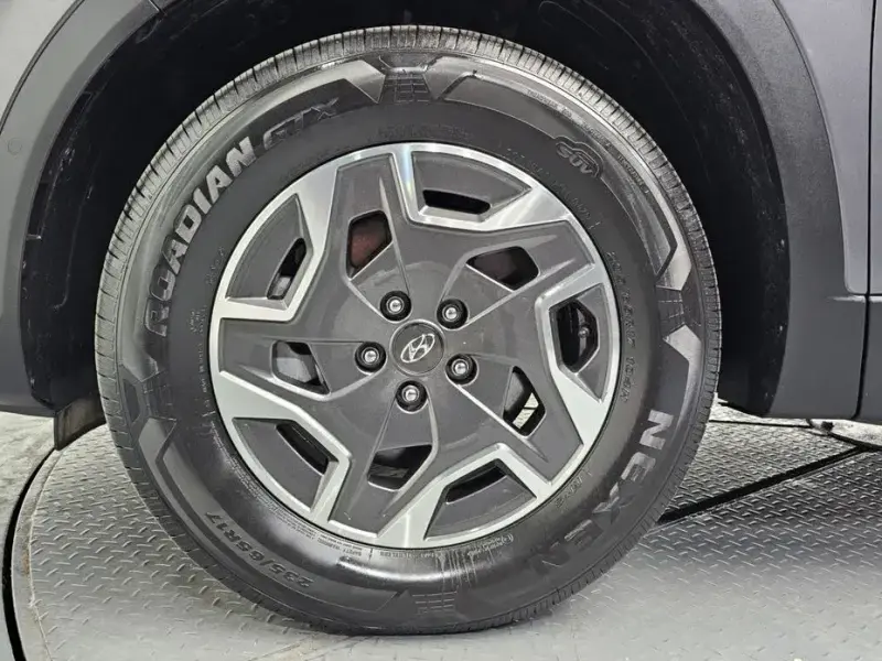 2023 Hyundai Santa Fe с пробегом 63 582 км