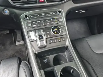 2023 Hyundai Santa Fe с пробегом 63 582 км