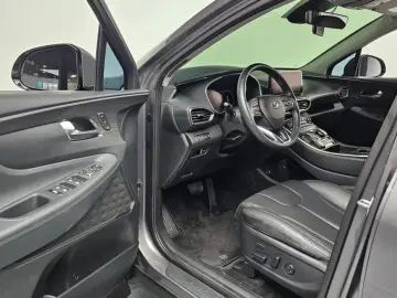 2023 Hyundai Santa Fe с пробегом 63 582 км