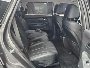 2023 Hyundai Santa Fe с пробегом 63 582 км
