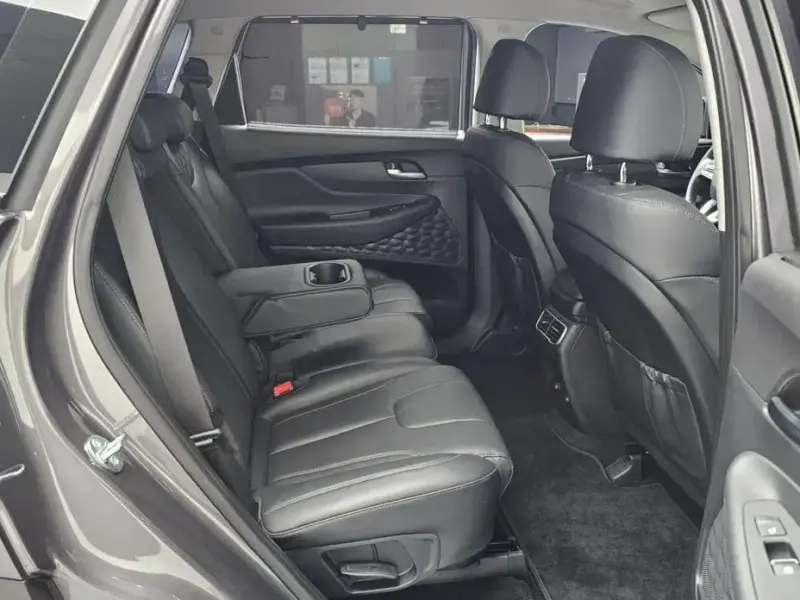 2023 Hyundai Santa Fe с пробегом 63 582 км