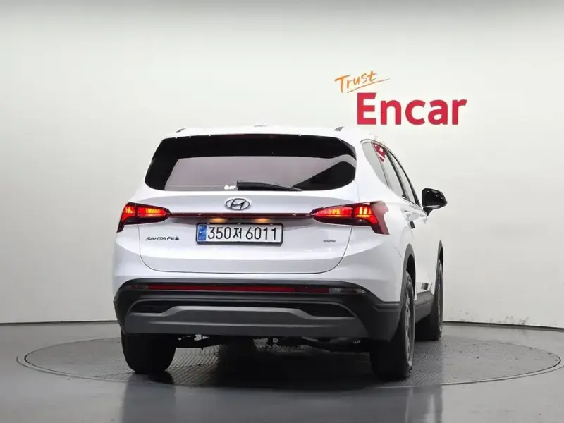 2023 Hyundai Santa Fe с пробегом 32 142 км