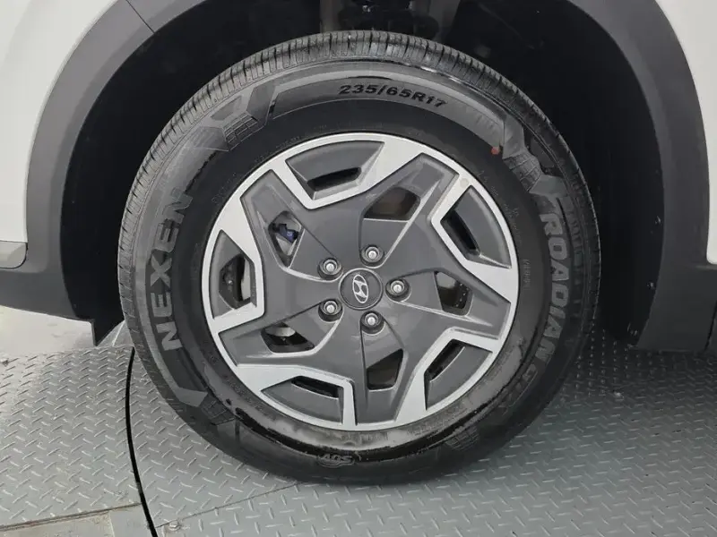 2023 Hyundai Santa Fe с пробегом 32 142 км