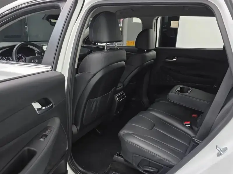 2023 Hyundai Santa Fe с пробегом 32 142 км