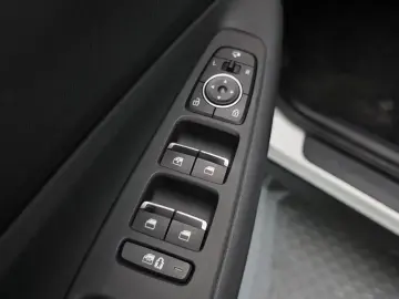 2023 Hyundai Santa Fe с пробегом 32 142 км
