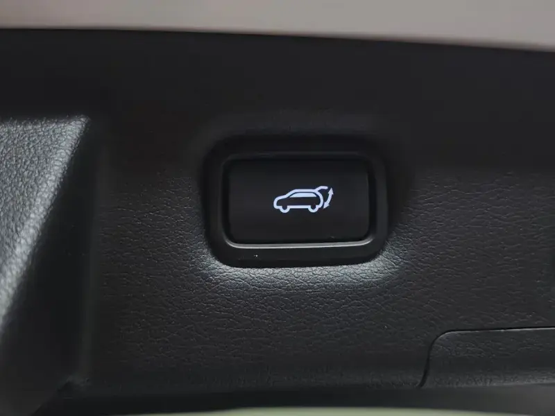 2023 Hyundai Santa Fe с пробегом 32 142 км