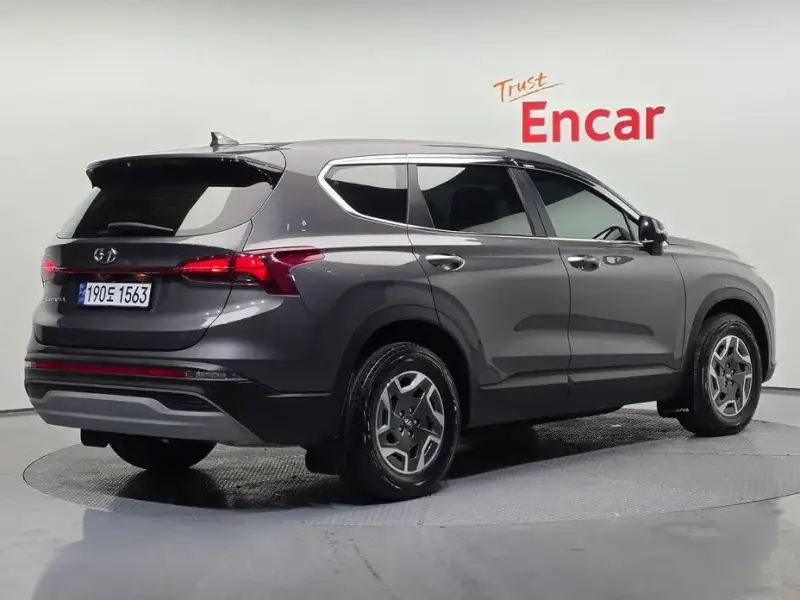 2023 Hyundai Santa Fe с пробегом 35 109 км