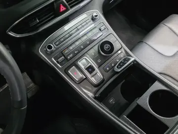2023 Hyundai Santa Fe с пробегом 35 109 км