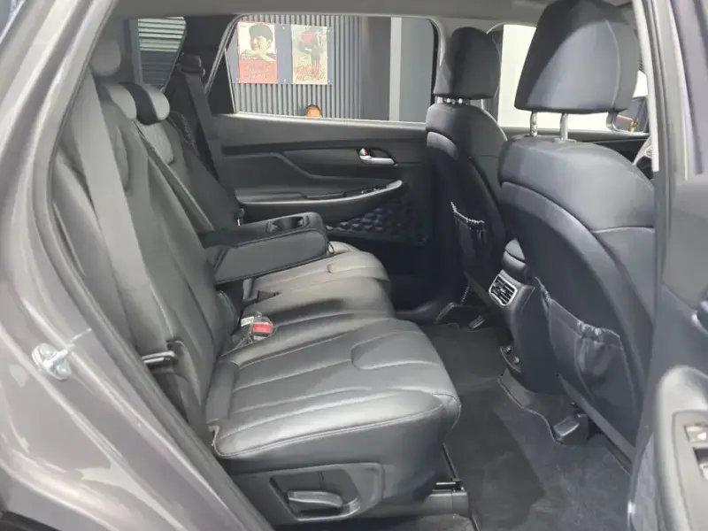 2023 Hyundai Santa Fe с пробегом 35 109 км