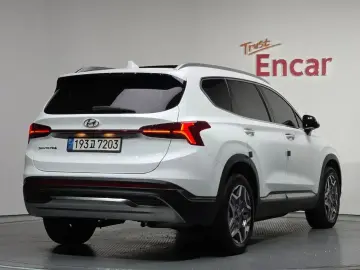 2023 Hyundai Santa Fe с пробегом 61 408 км
