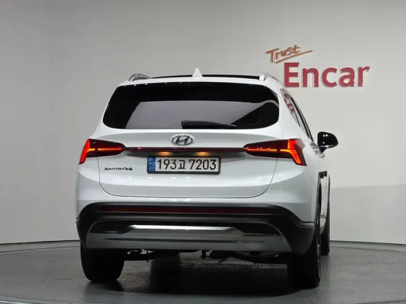2023 Hyundai Santa Fe с пробегом 61 408 км