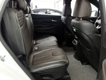2023 Hyundai Santa Fe с пробегом 61 408 км