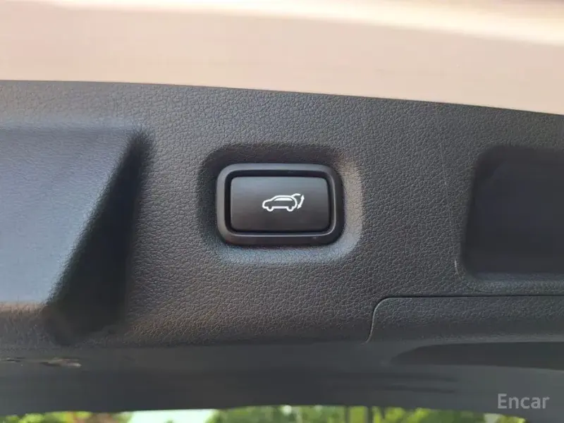 2022 Hyundai Santa Fe с пробегом 68 000 км