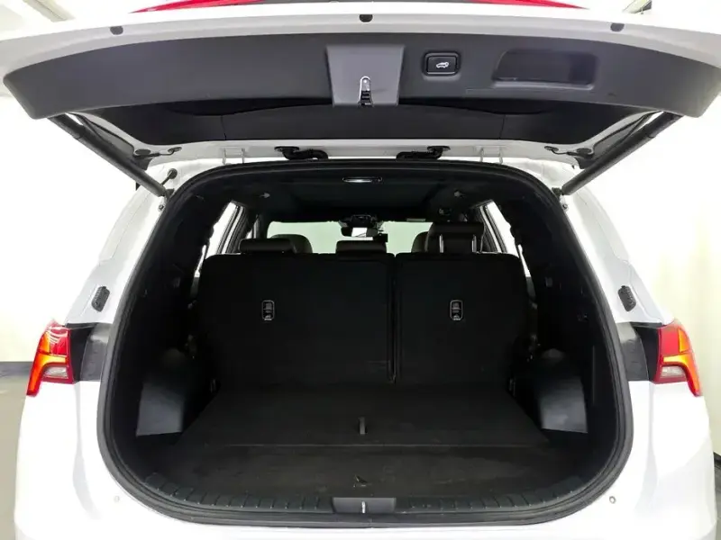 2023 Hyundai Santa Fe с пробегом 61 408 км