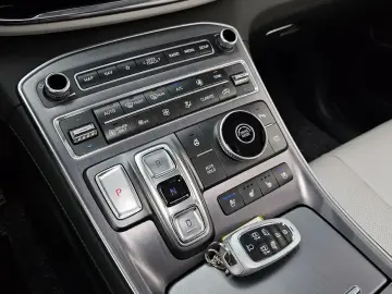 2022 Hyundai Santa Fe с пробегом 74 798 км