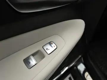 2022 Hyundai Santa Fe с пробегом 74 798 км