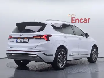 2023 Hyundai Santa Fe с пробегом 29 566 км