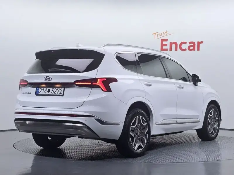 2023 Hyundai Santa Fe с пробегом 29 566 км