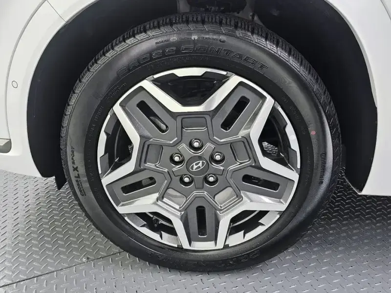 2023 Hyundai Santa Fe с пробегом 29 566 км