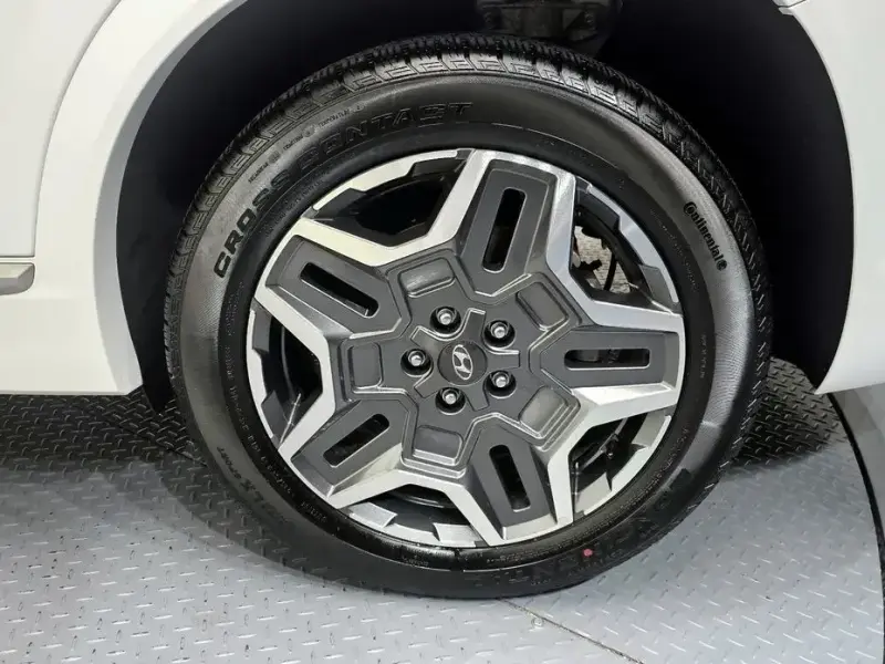 2023 Hyundai Santa Fe с пробегом 29 566 км