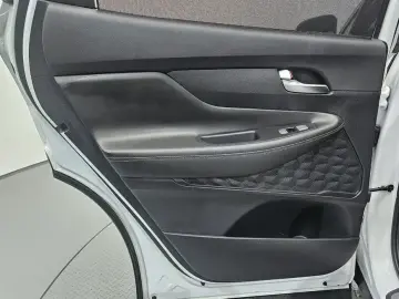 2023 Hyundai Santa Fe с пробегом 29 566 км