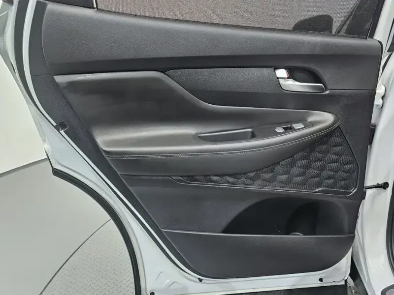 2023 Hyundai Santa Fe с пробегом 29 566 км