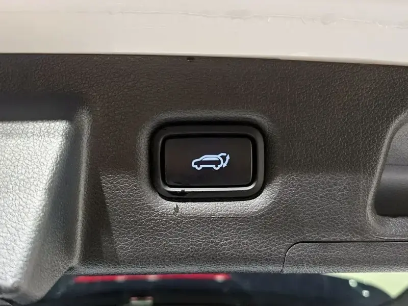 2023 Hyundai Santa Fe с пробегом 29 566 км