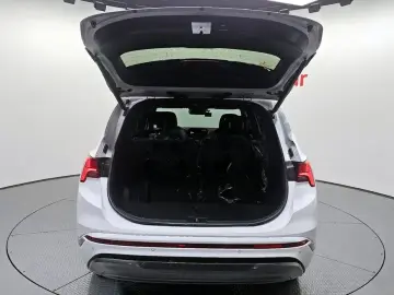 2023 Hyundai Santa Fe с пробегом 29 566 км