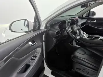 2022 Hyundai Santa Fe с пробегом 22 209 км