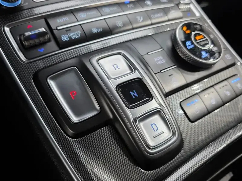 2023 Hyundai Santa Fe с пробегом 34 674 км