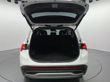 2023 Hyundai Santa Fe с пробегом 34 674 км
