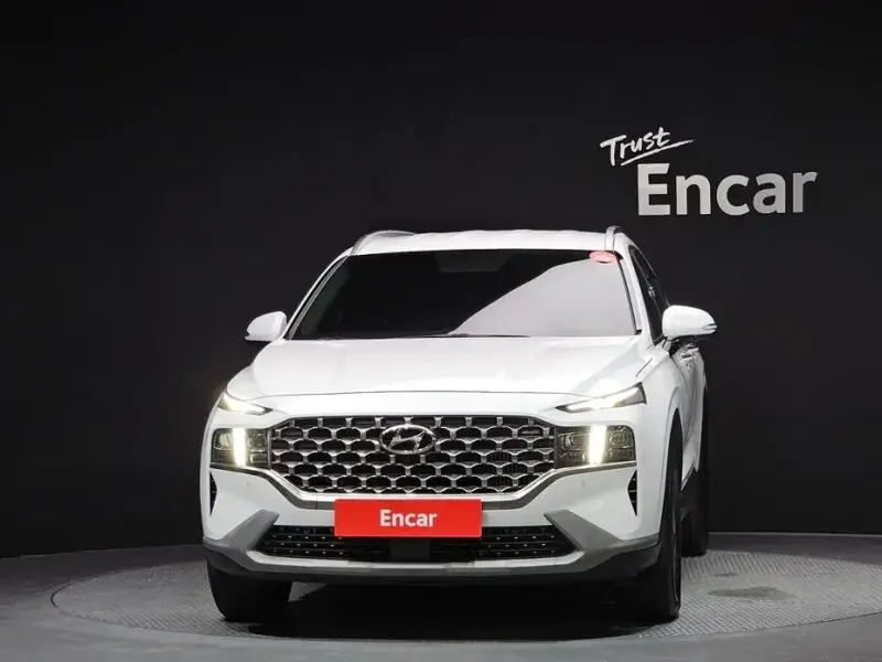 2023 Hyundai Santa Fe с пробегом 22 066 км