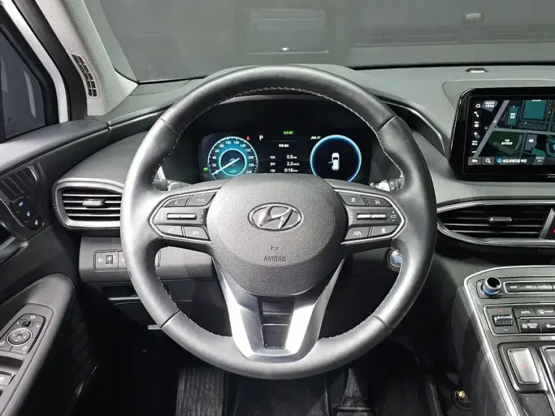 2023 Hyundai Santa Fe с пробегом 22 066 км