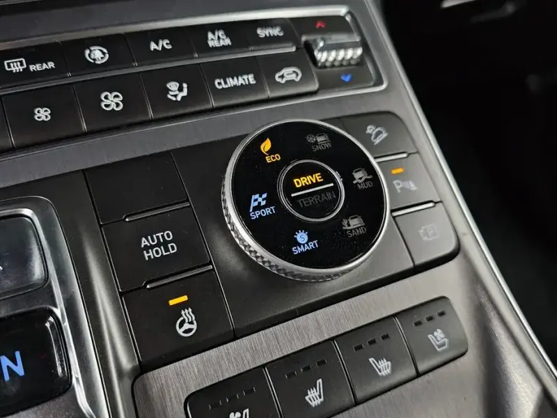 2023 Hyundai Santa Fe с пробегом 34 260 км