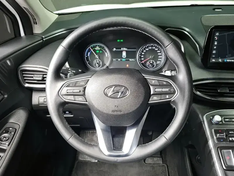 2022 Hyundai Santa Fe с пробегом 98 695 км