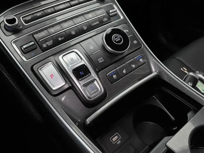 2022 Hyundai Santa Fe с пробегом 35 020 км