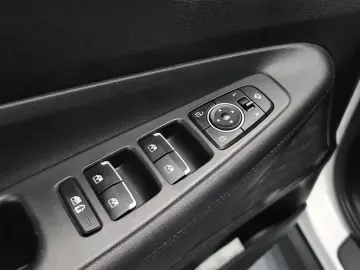 2022 Hyundai Santa Fe с пробегом 35 020 км