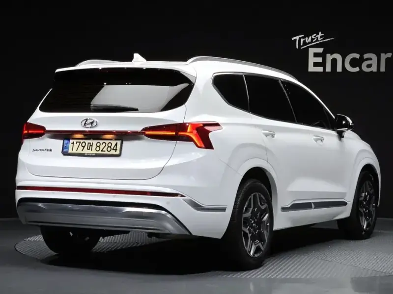 2021 Hyundai Santa Fe с пробегом 74 377 км