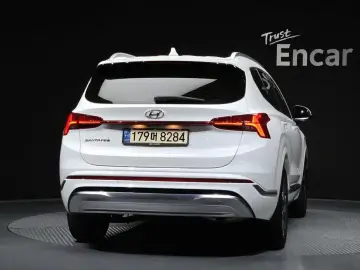 2021 Hyundai Santa Fe с пробегом 74 377 км