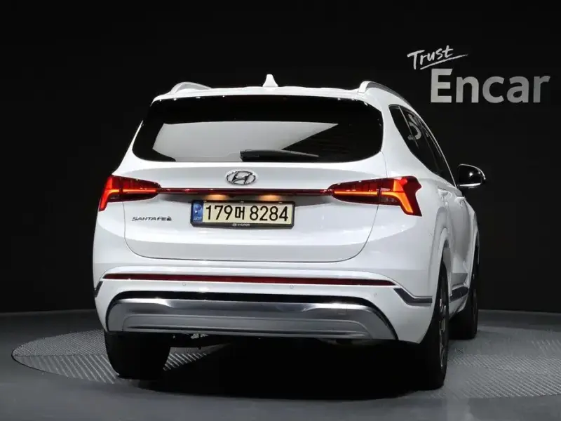 2021 Hyundai Santa Fe с пробегом 74 377 км
