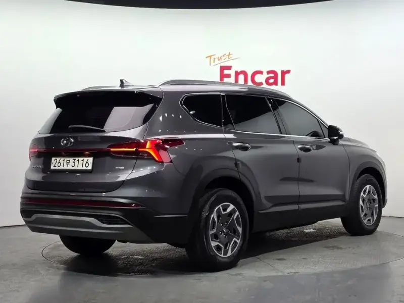 2022 Hyundai Santa Fe с пробегом 56 940 км