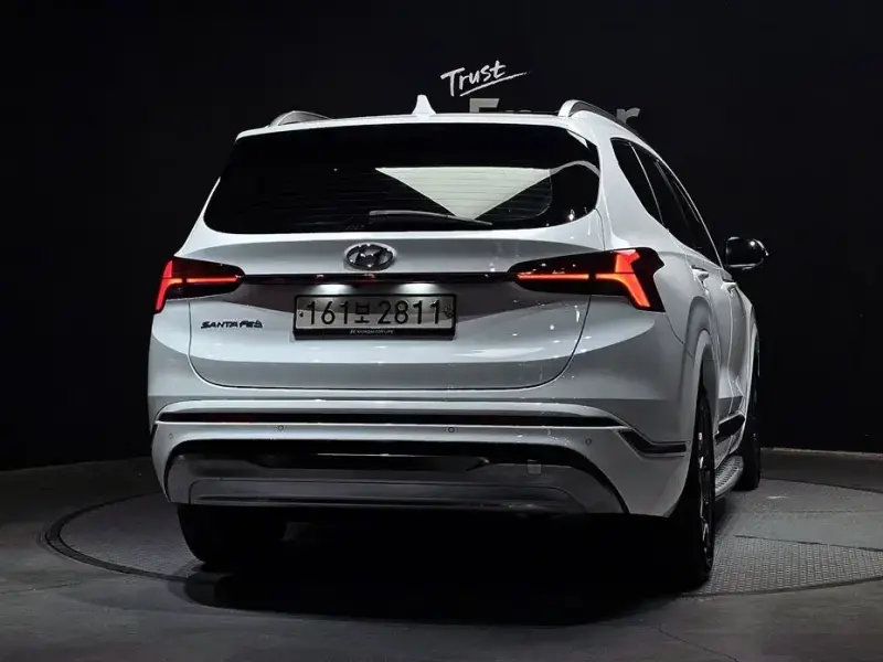 2023 Hyundai Santa Fe с пробегом 55 018 км