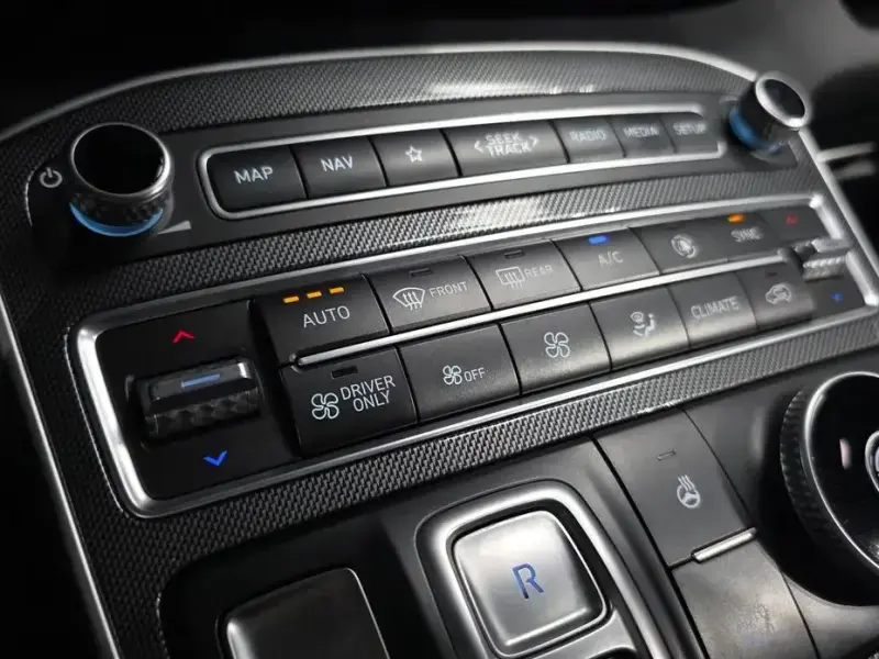 2022 Hyundai Santa Fe с пробегом 105 796 км