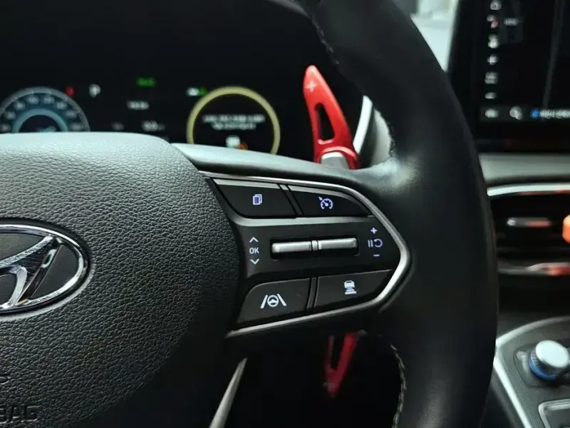 2023 Hyundai Santa Fe с пробегом 55 018 км